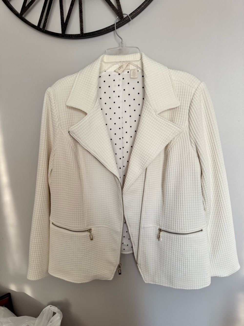 Chico's Ivory Textured Zip-Front Blazer
